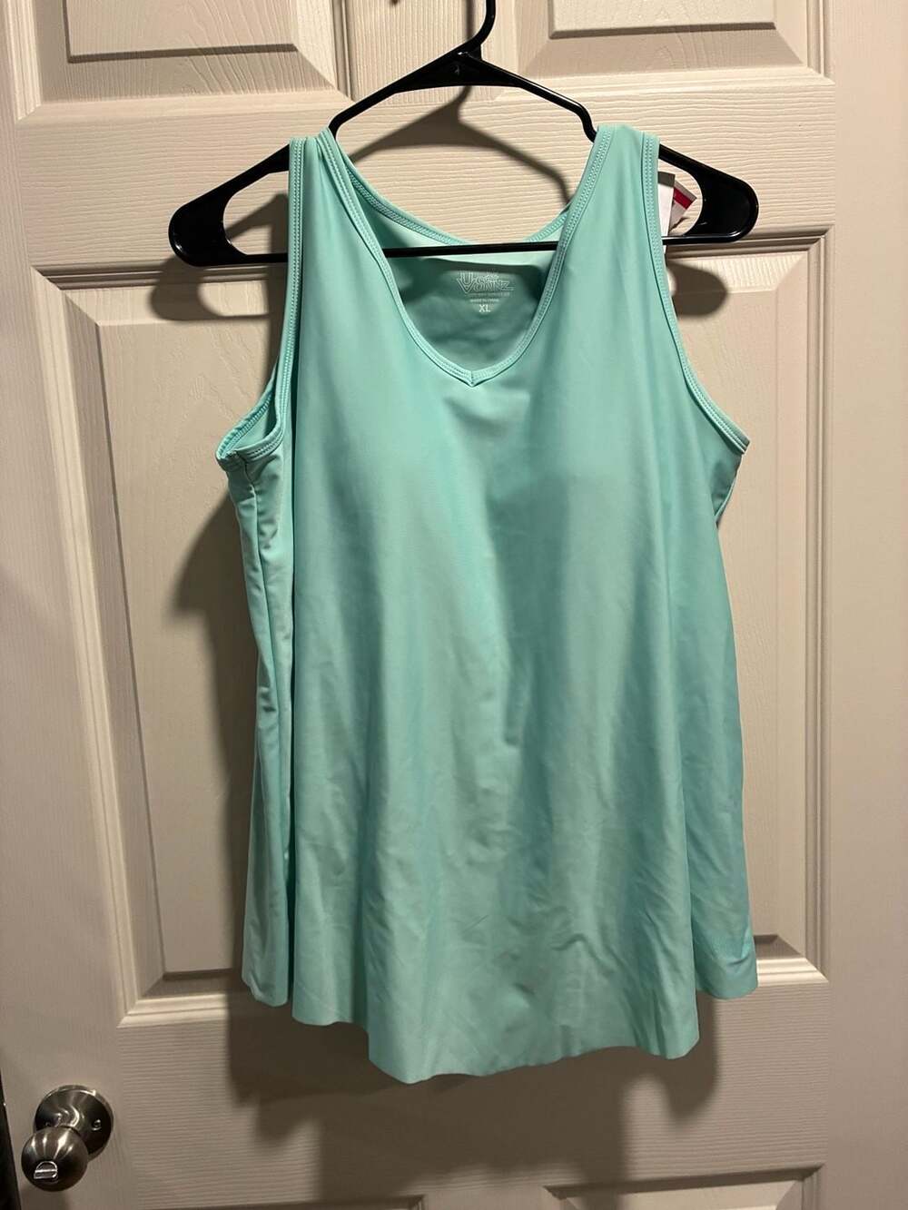USkinz Tank Top Size XL Aqua Blue UPF 50+ Sunwear V-Neck Sleeveless